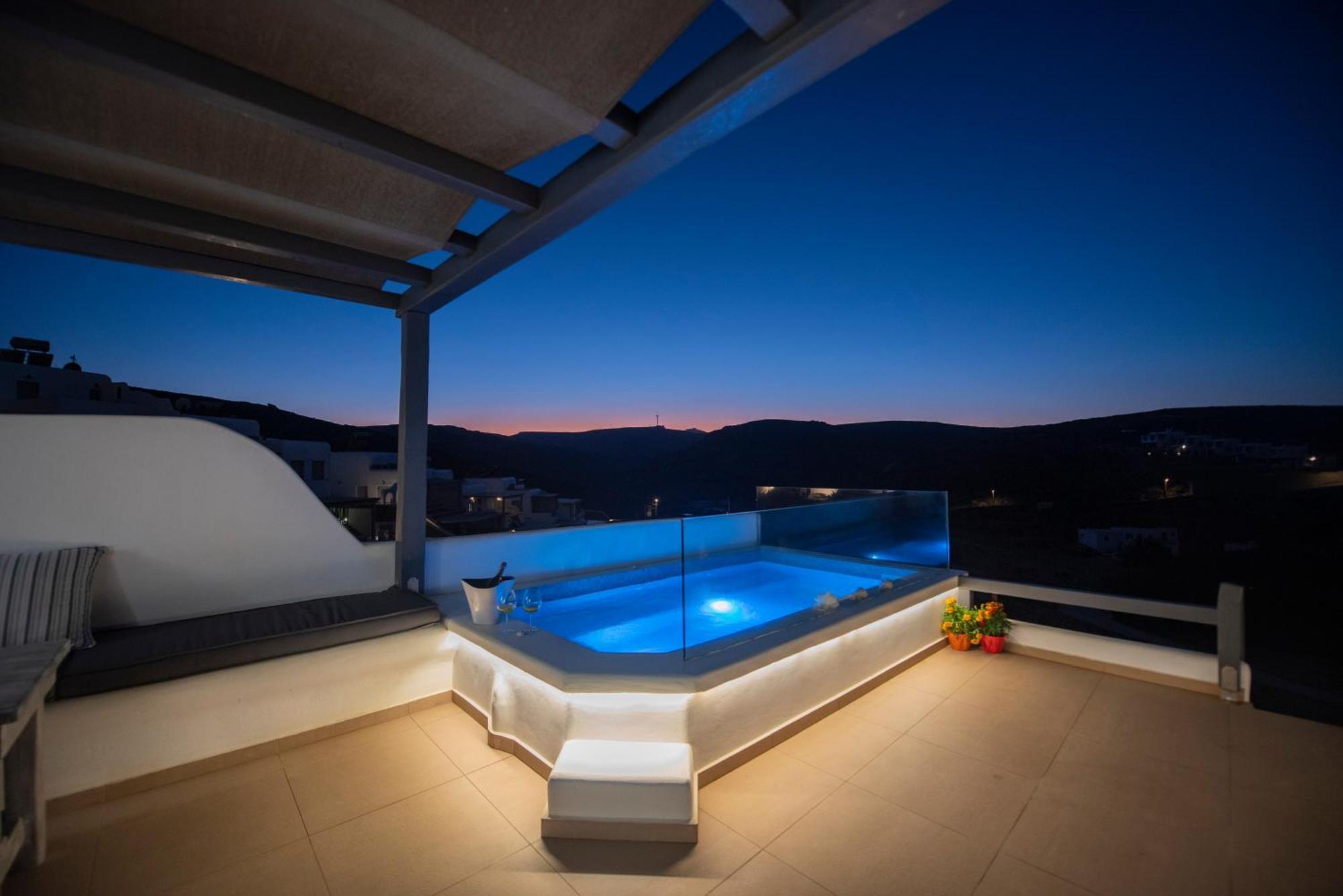 Myrsini'S Luxury Suites Merchia Mykonos Town ภายนอก รูปภาพ
