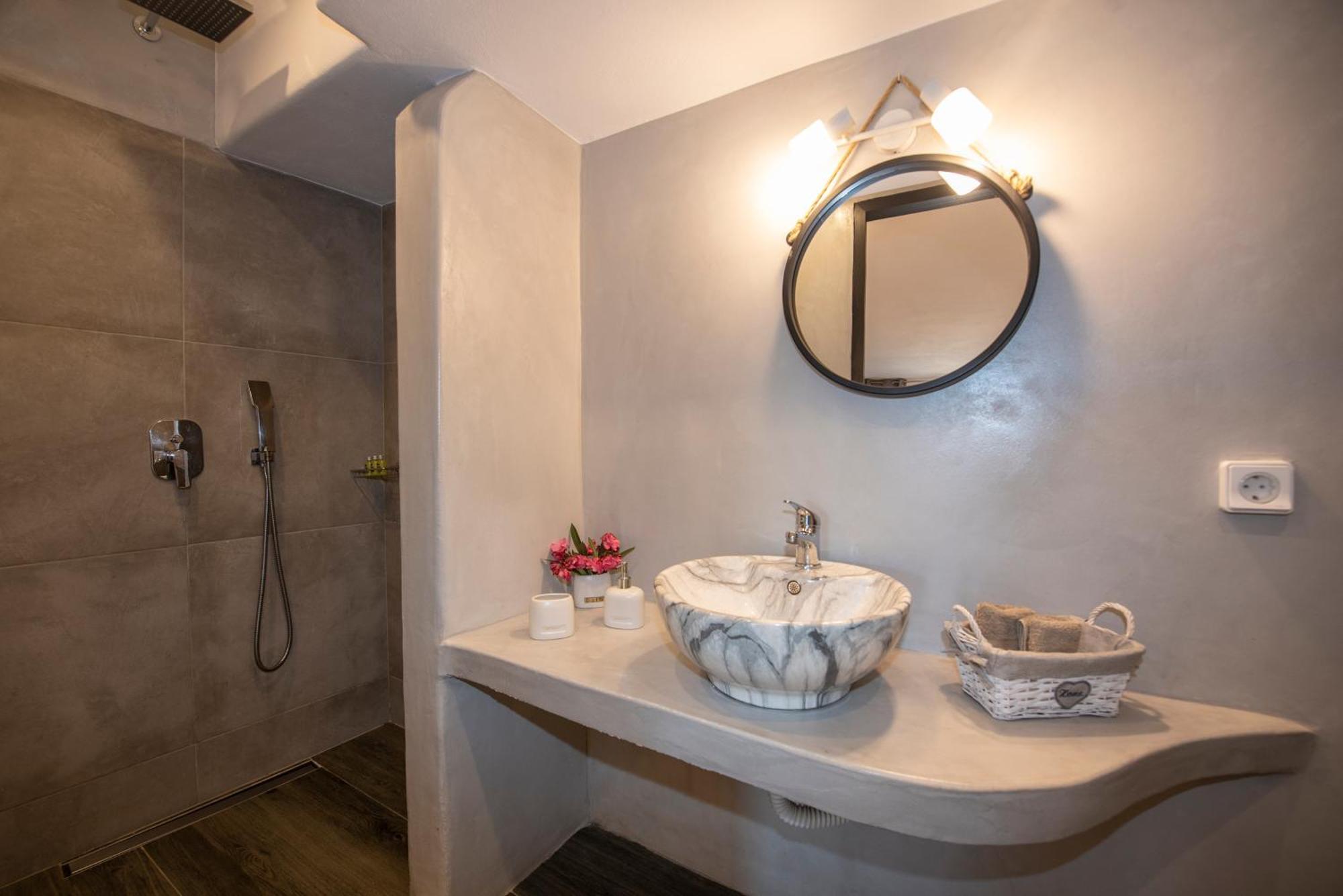 Myrsini'S Luxury Suites Merchia Mykonos Town ภายนอก รูปภาพ