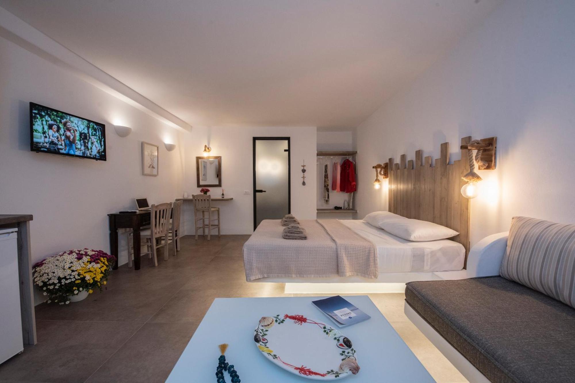 Myrsini'S Luxury Suites Merchia Mykonos Town ภายนอก รูปภาพ