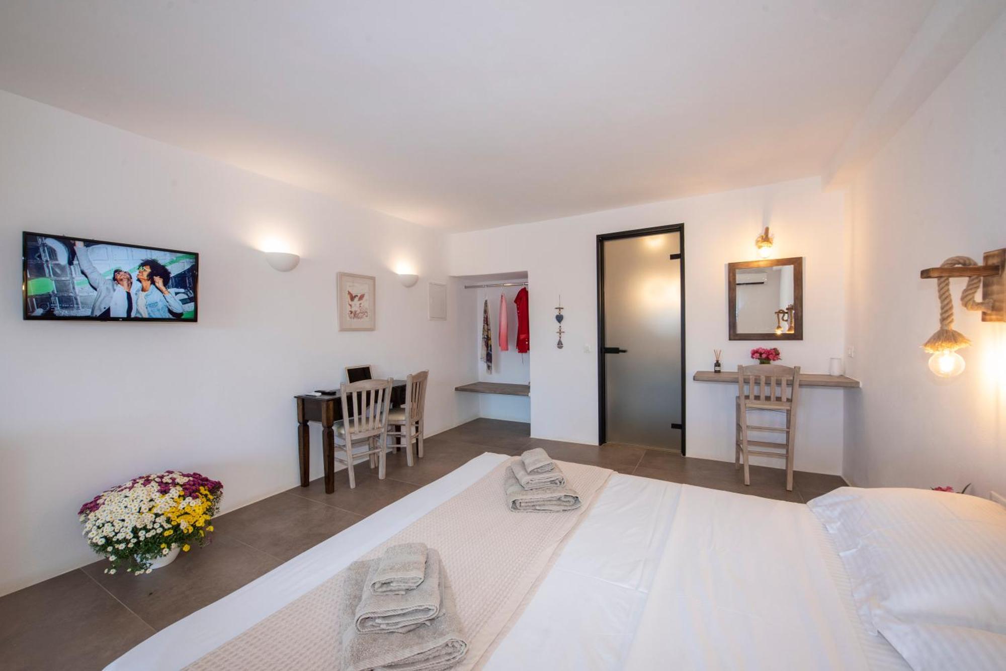 Myrsini'S Luxury Suites Merchia Mykonos Town ภายนอก รูปภาพ