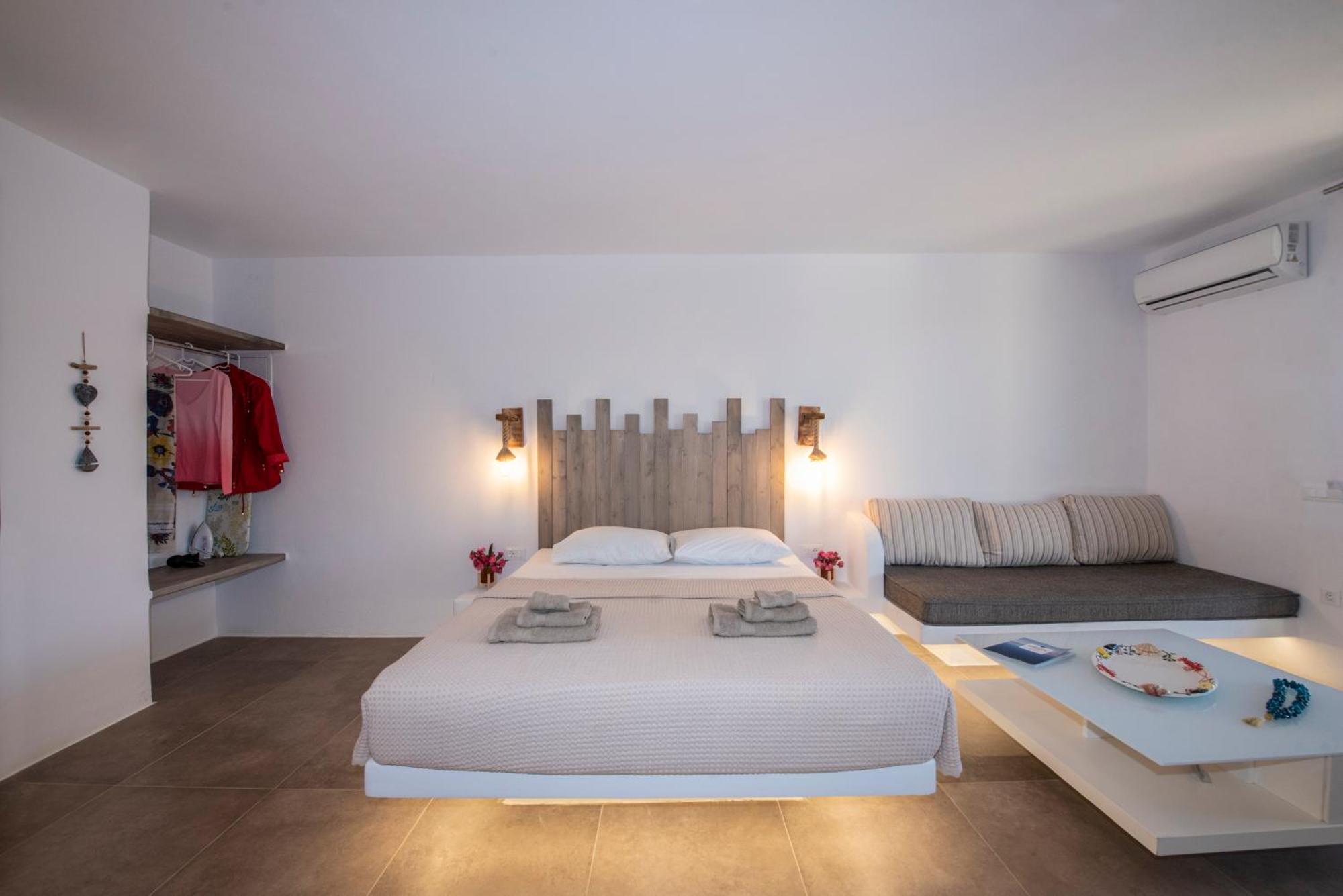 Myrsini'S Luxury Suites Merchia Mykonos Town ภายนอก รูปภาพ